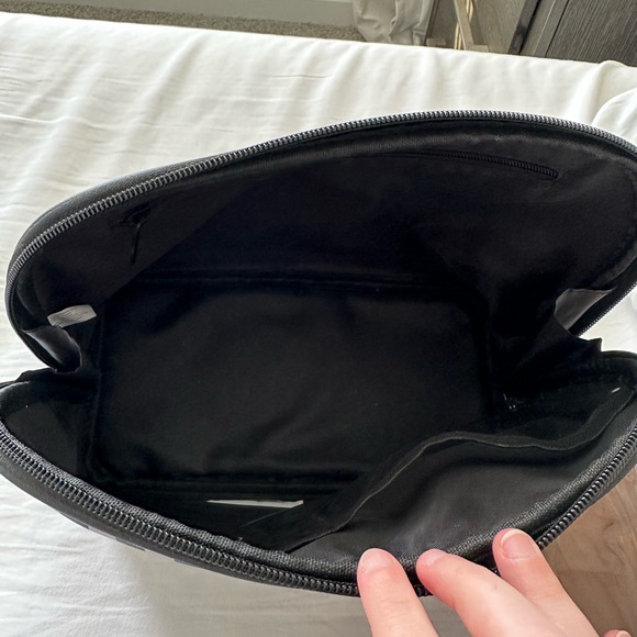 Tender Love + Carry Cosmetic Bag - Picture 3 of 5